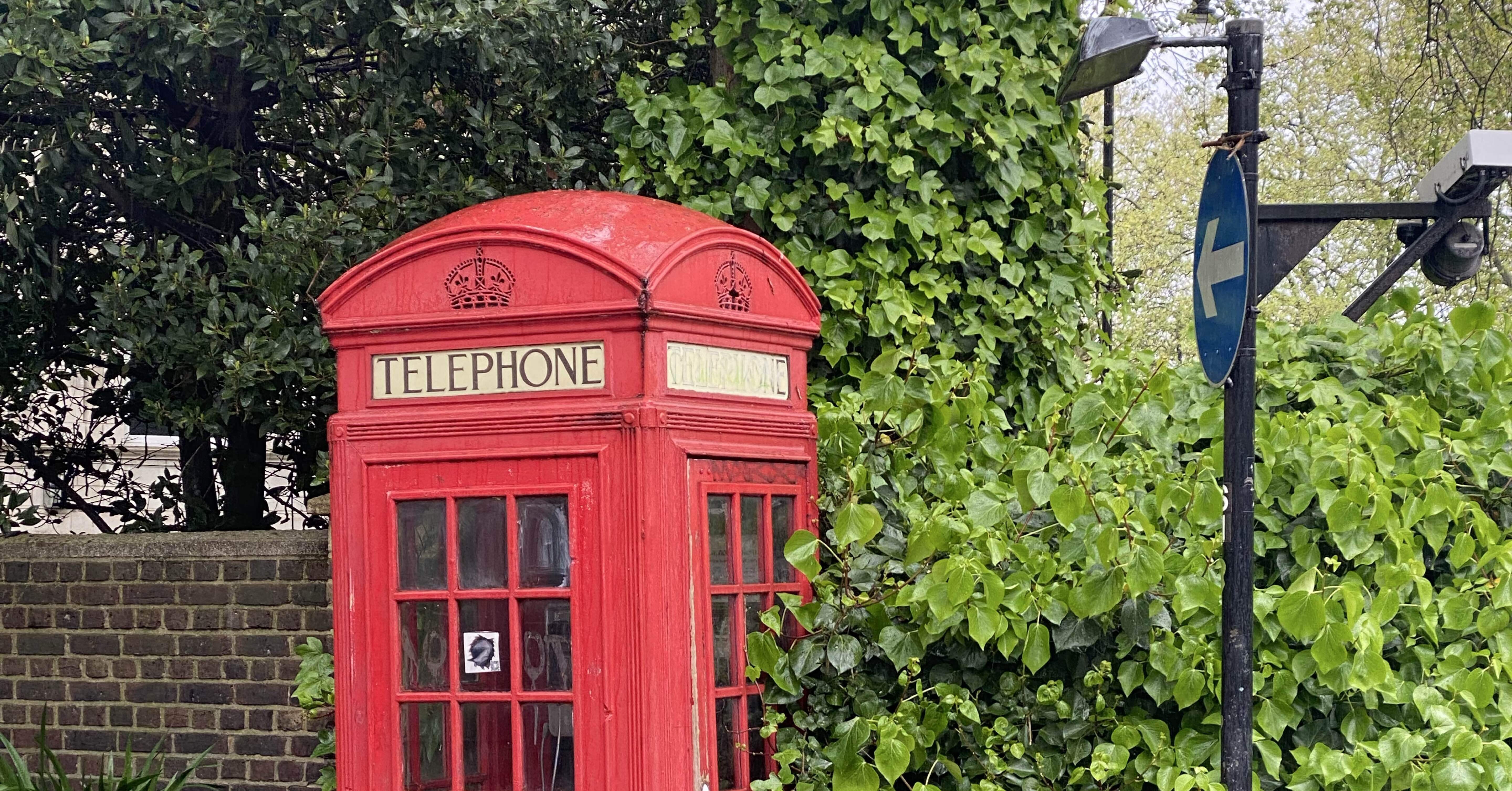 時代を超えて愛される、赤い電話ボックス🇬🇧｜Ryo