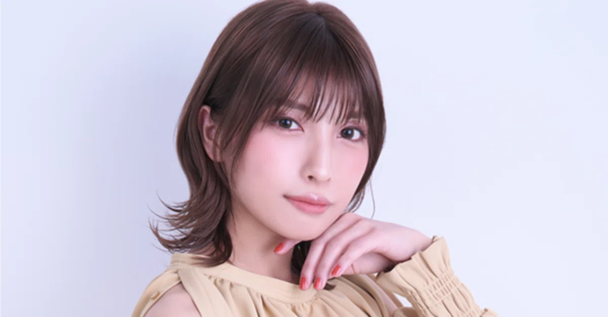 fripSide 3代目ボーカリストの上杉真央さん パワフルな歌声のその魅力とは?|ARC Kショップ