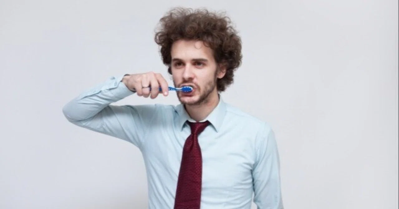 35-year-old child, you managed to brush your teeth!｜晴彦ロジカ@無職歴35年xAIと創作中