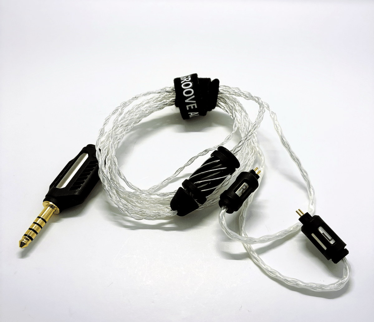 イヤホン GROOVE AUDIO ZENITH2 GROOVE AUDIO ZENITH2（金・銀・銅合金ケーブル）のレビュー