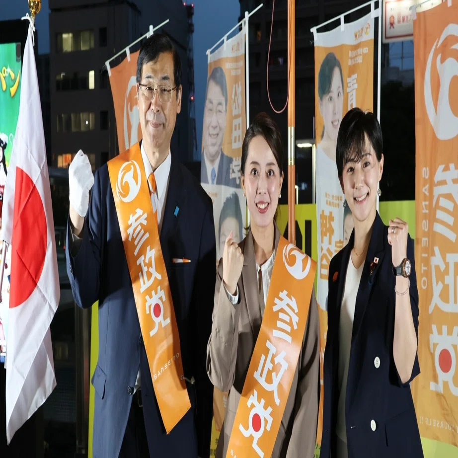 6/13 高崎駅にて北野ゆうこ議員,松田学元大蔵省,青木ひとみ氏による