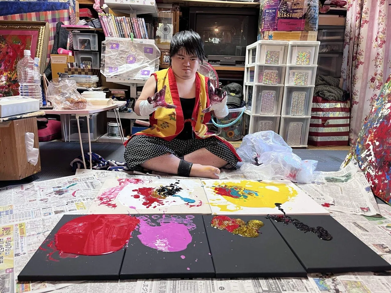 沖縄のピカソ小波津有希」29歳幸運を呼ぶダウン症画家🖼️墨絵🌈ペンキ