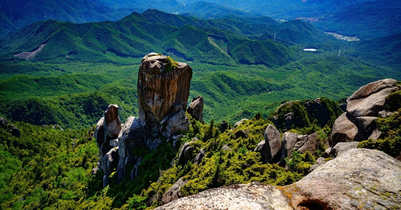 週末のプチ・テント泊。瑞牆山と梅雨の合間の富士見平小屋。｜しみじみ