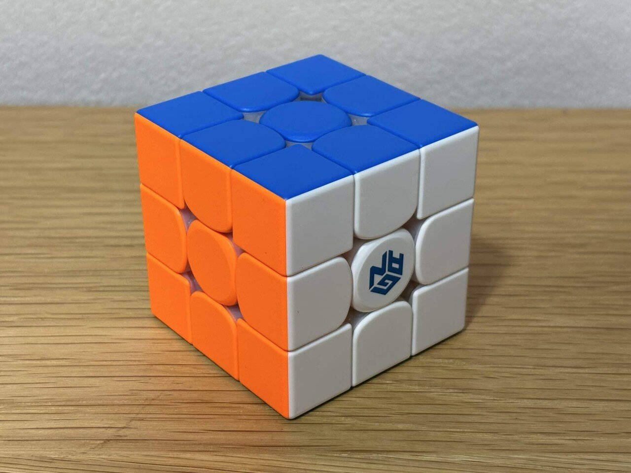 GAN15レビュー】初心者が1万円のルービックキューブに手を出してみたら