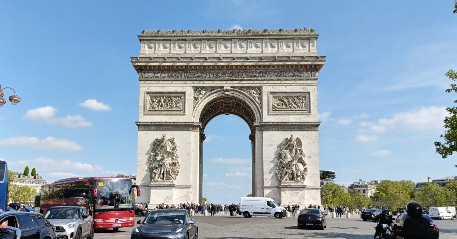 フランス旅行2日目🇫🇷（午後編:凱旋門＆エッフェル塔） ｜iruka