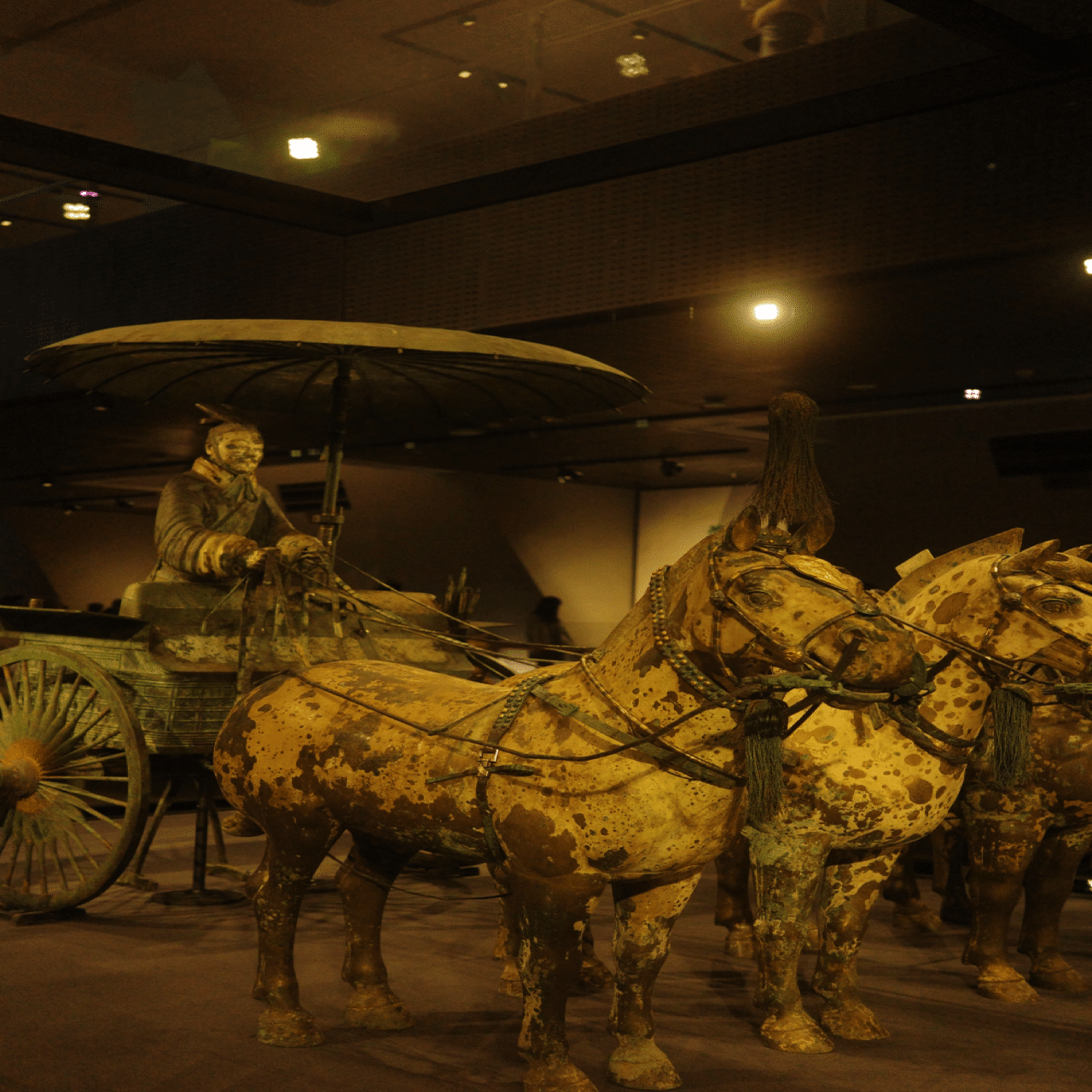 石？玉？の大きな中国的置物　皇帝車？ 石？玉？の大きな中国的置物 皇帝車？ 8月16日(土)11時より販売開始