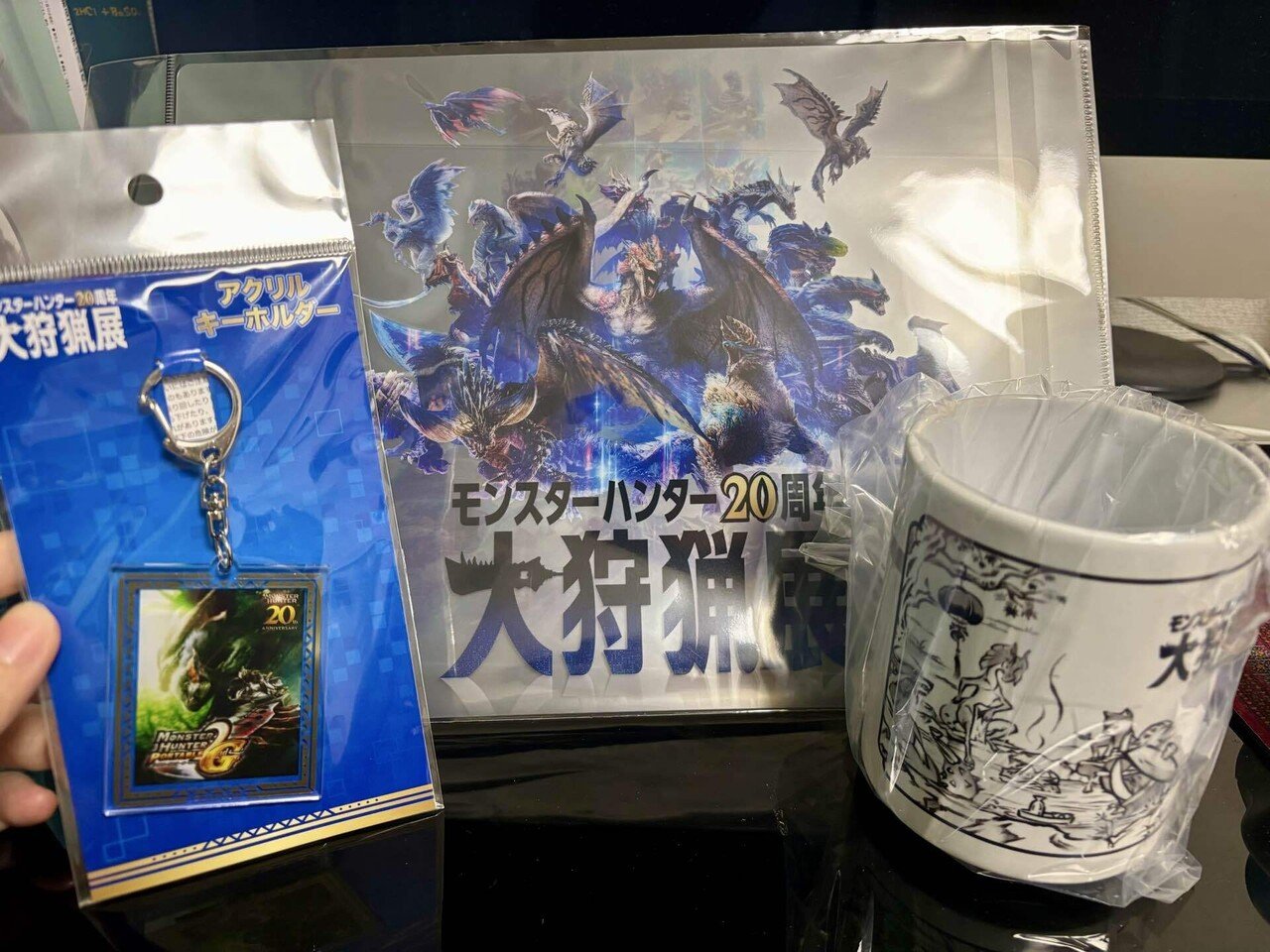 大狩猟展のグッズ届いた〜〜！比較的実用的な物を選びました