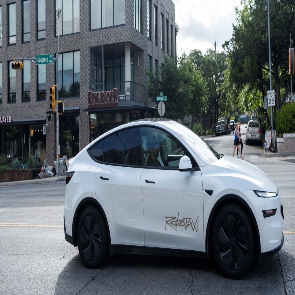 テスラのロボタク…早速当局に目をつけられる｜Suzuken0331