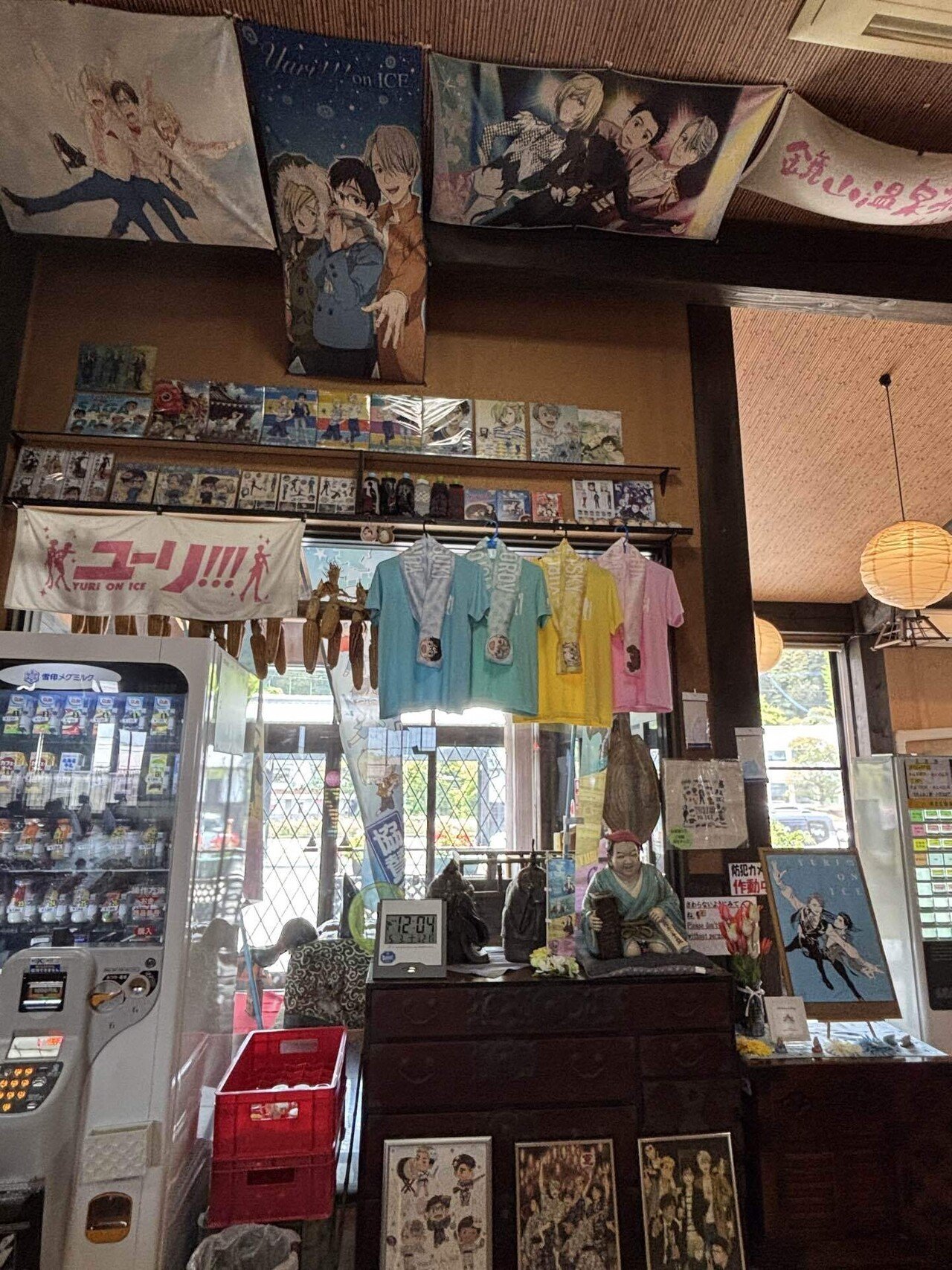 YURI!!! on ICE グッズまとめ売り 聖地巡礼　映画特典他 佐賀県 × ユーリ!!!on ICE「サーガ!!! on ICE 」描き下ろしイラスト