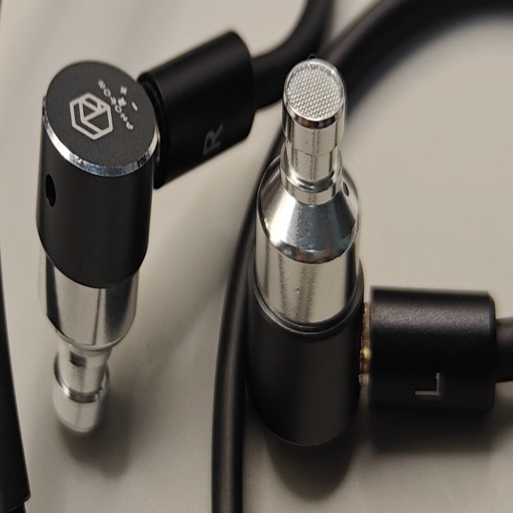 □ROSESELSA Photon Pro紹介｜イヤホンジャックと豆🐒@ポタオデ