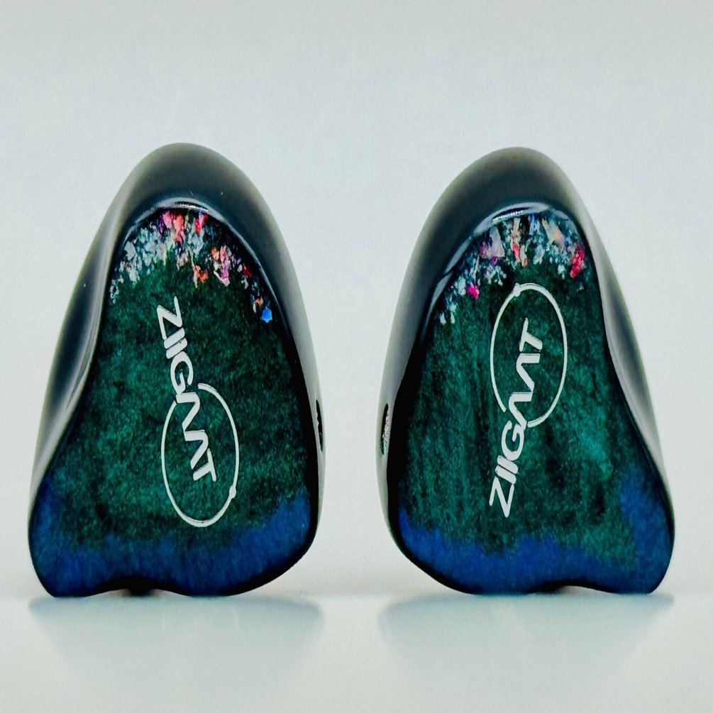 ZiiGaat Lunaのレビュー｜ラルフ・ヒンクリー