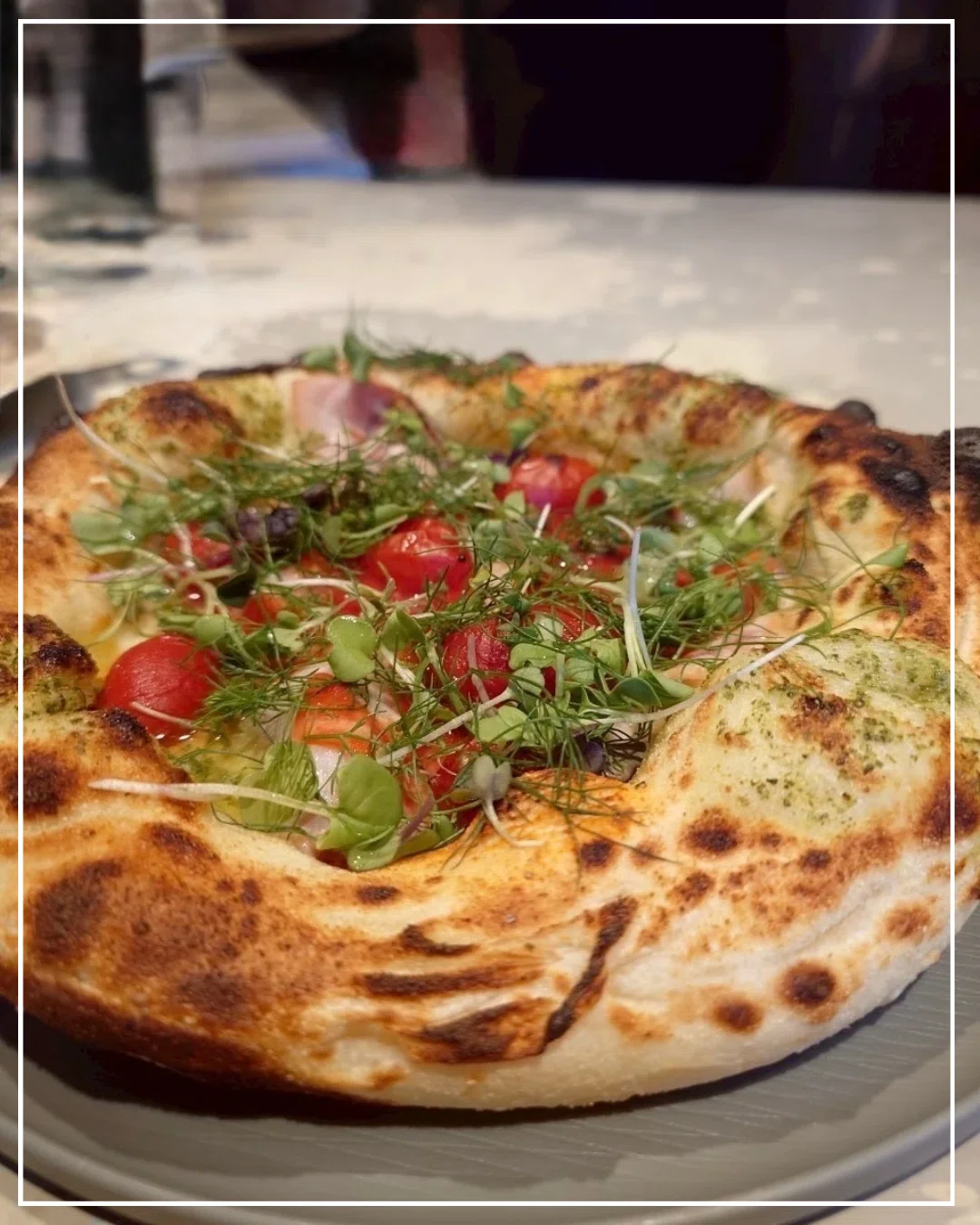 ピザの概念が、ふわっとひっくり返る。｜400℃ PIZZA TOKYO（神楽坂