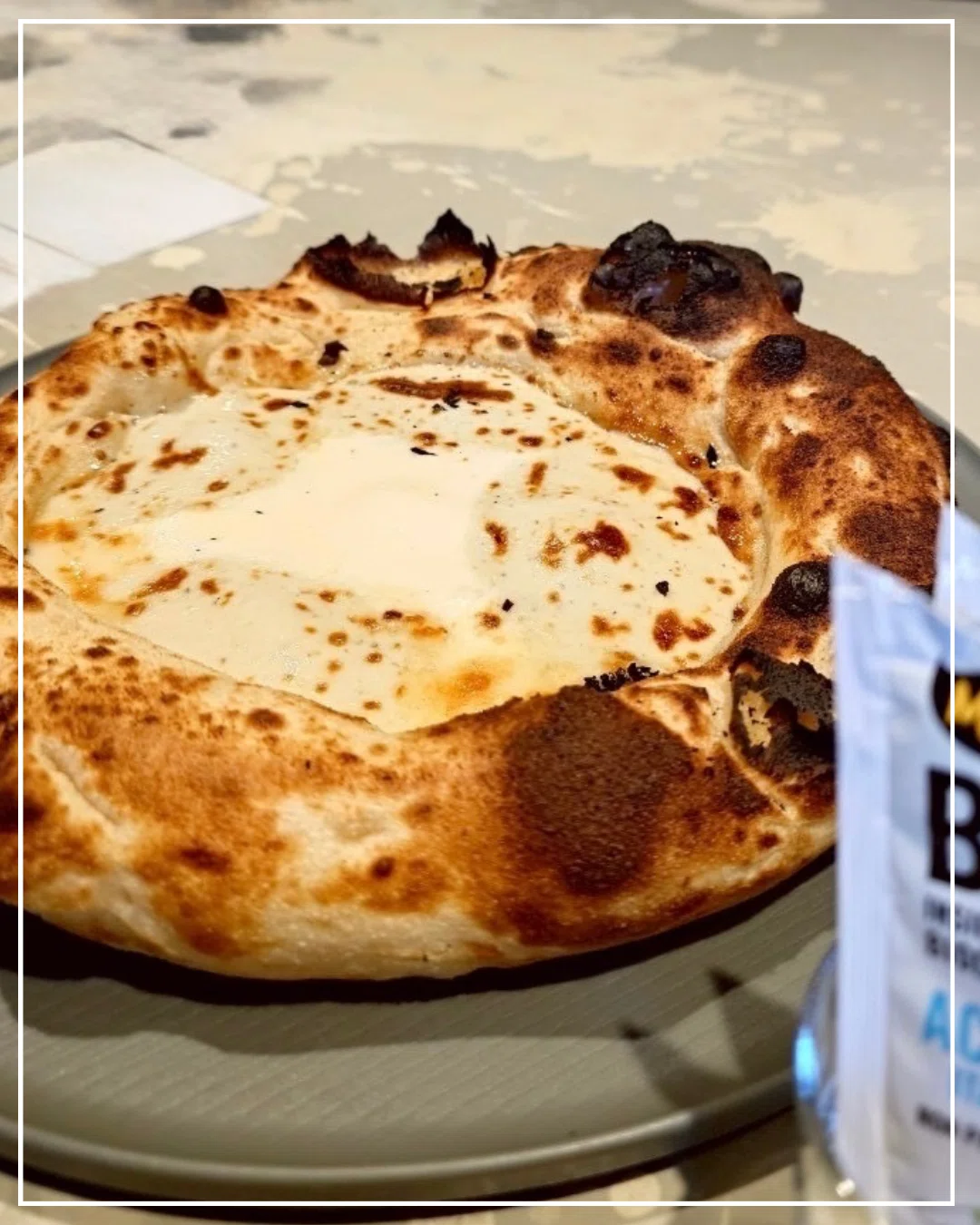 ピザの概念が、ふわっとひっくり返る。｜400℃ PIZZA TOKYO（神楽坂