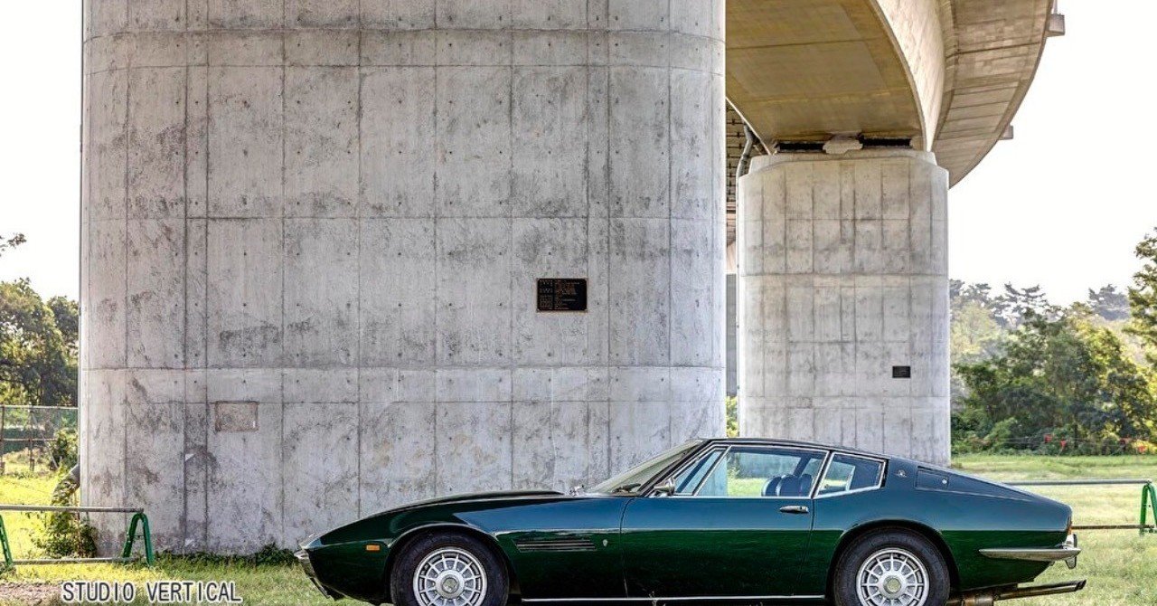 このクルマを前にして陶然とならない人はいないだろう。マセラティ