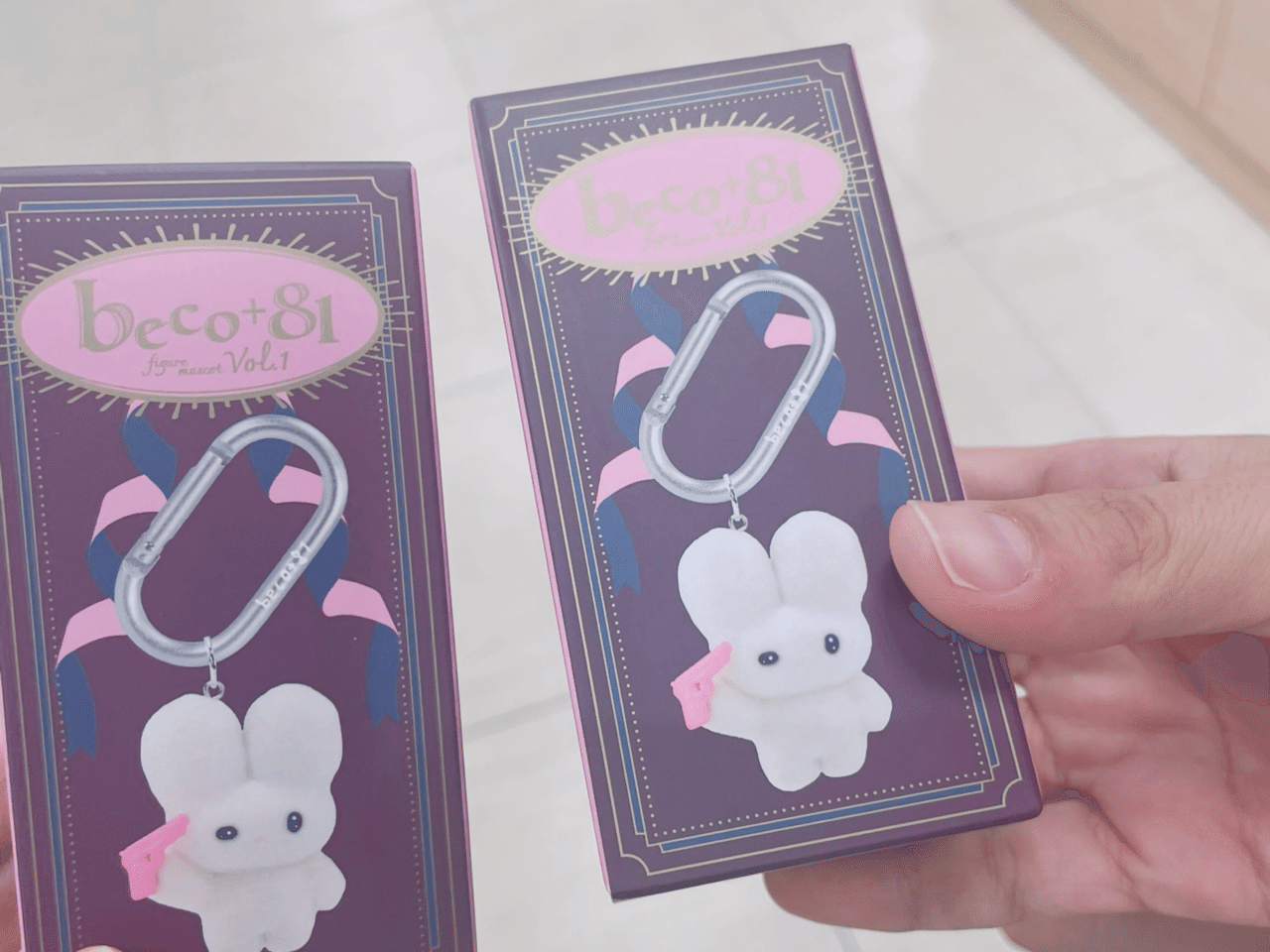 再販不可。クリスマス♡うさぎレジンヘアゴムブローチ 再販不可