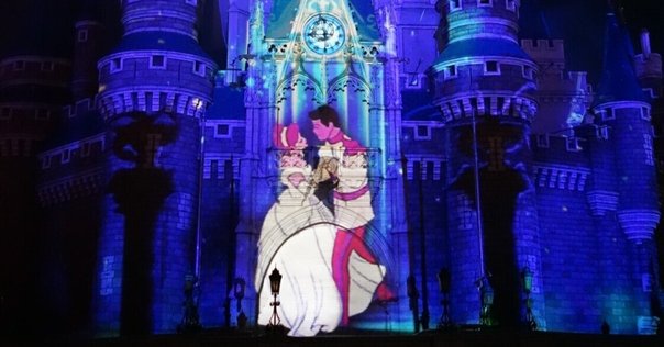 ディズニーランド・パーク ポップアップ・パークツアー｜上杉隼人