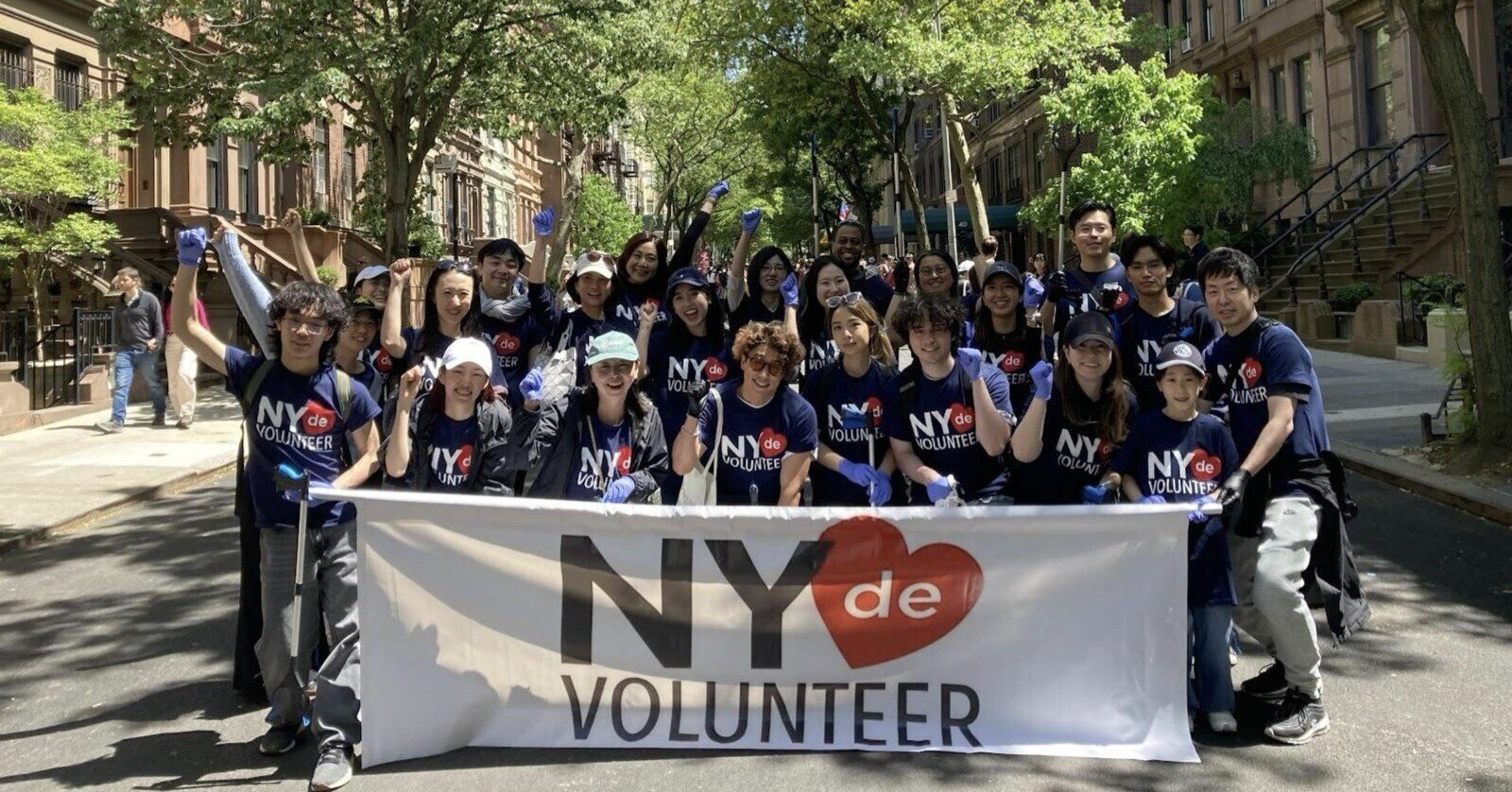 訪日外国人総勢110名に日本の素敵な体験・賞品をプレゼント さらに、WeChat Payのお買い物クーポンも！ 「Japan Shopping  Festival(JSF)」 小売・観光事業者の参加店を募集 | 一般社団法人ジャパンショッピングツーリズム協会 [Nishiyuenyi] フェザーズ：フェスティバルのためにアメリカ人のボスから誇張したもの。