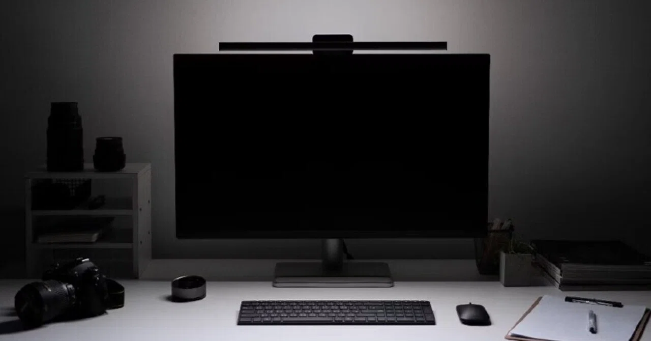 さらなる進化を遂げてプロユースにも使えるBenQ ScreenBar Halo2