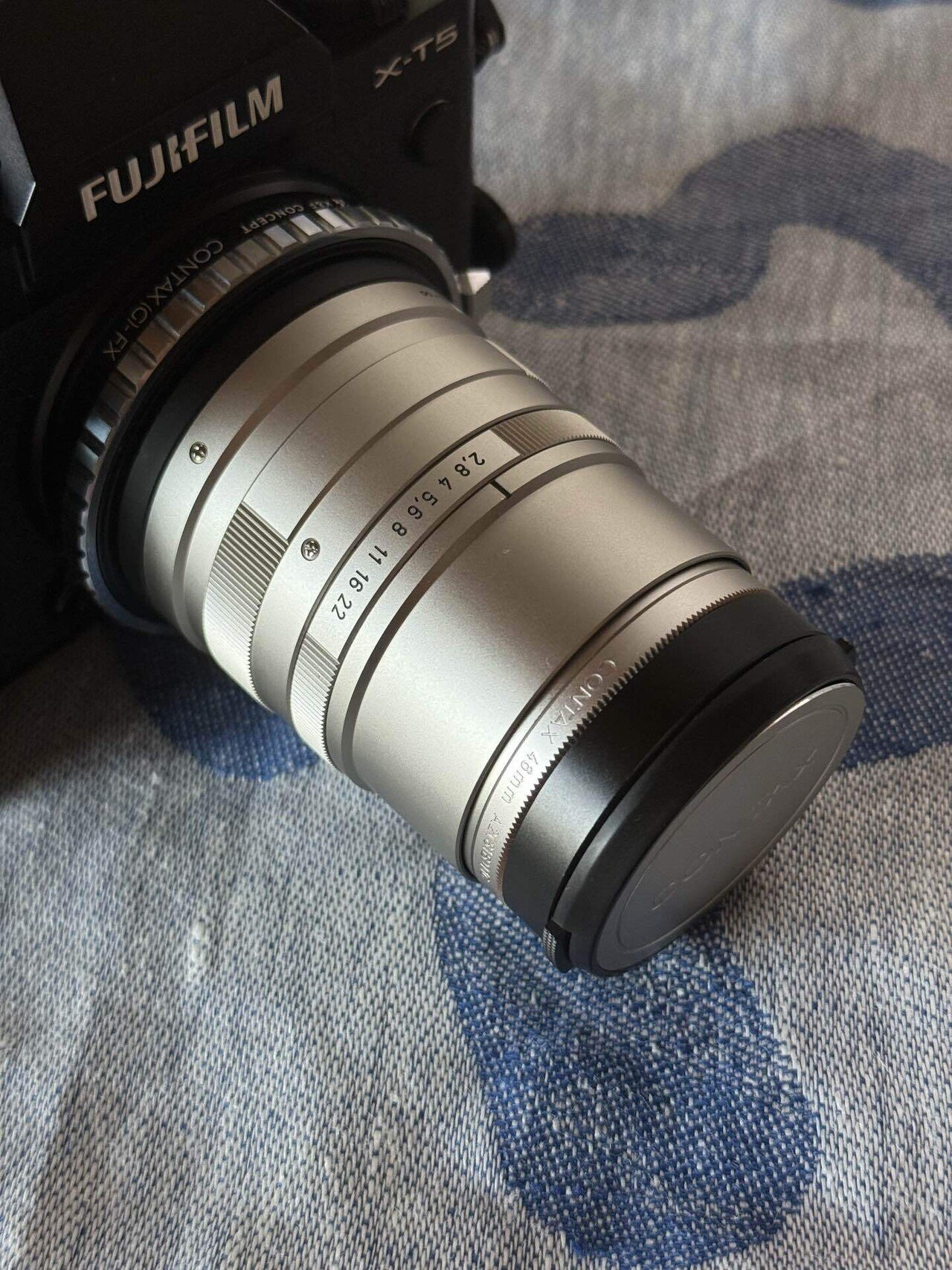 Carl Zeiss Sonnar 2.8/90　シルバー　単焦点レンズ Amazon.co.jp: CONTAX Carl Zeiss SonnarT* 90mm F2.8 : 家電