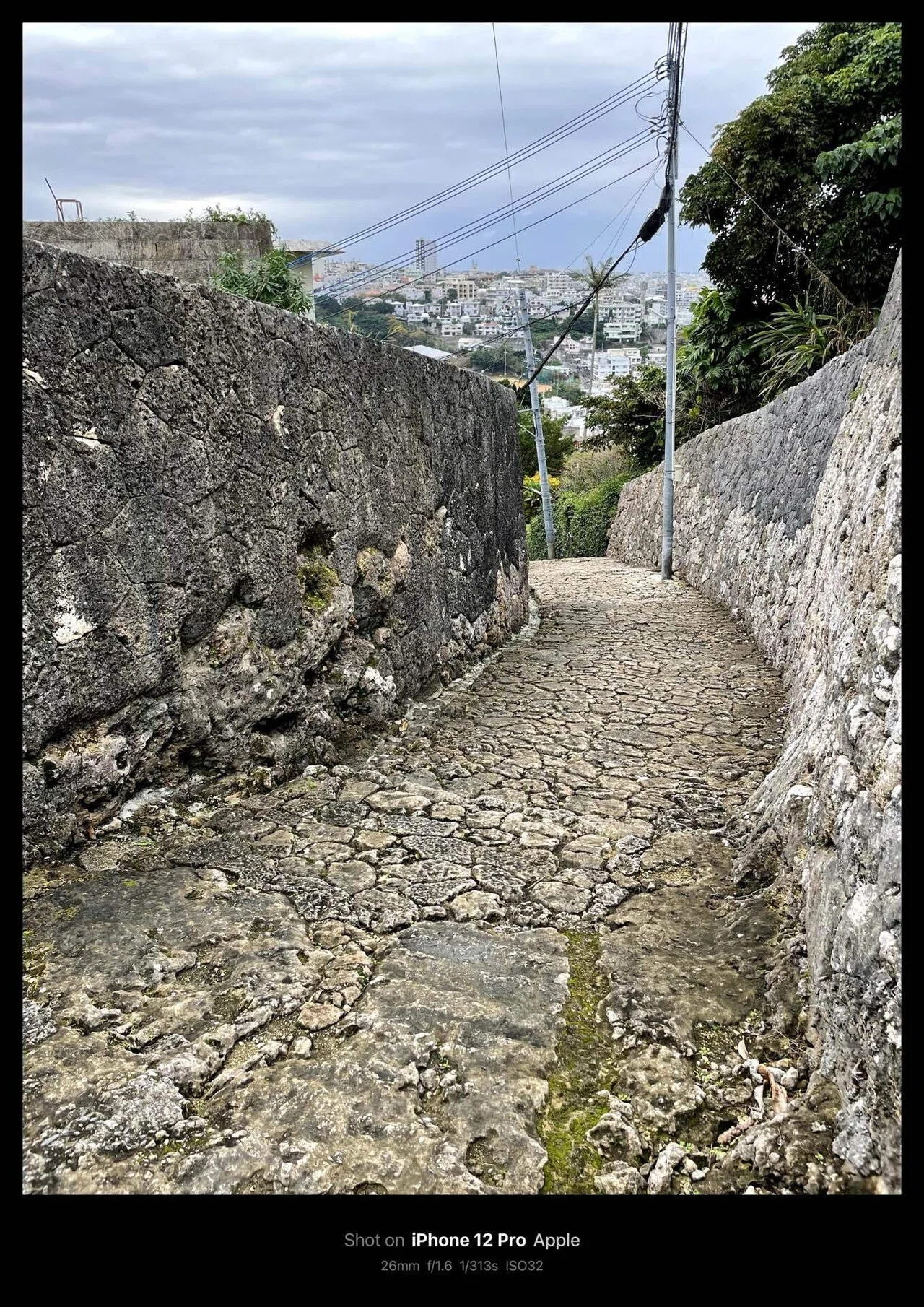 首里金城町石畳道 / Shuri Kinjo-cho Stone Paved Path(Okinawa, Japan