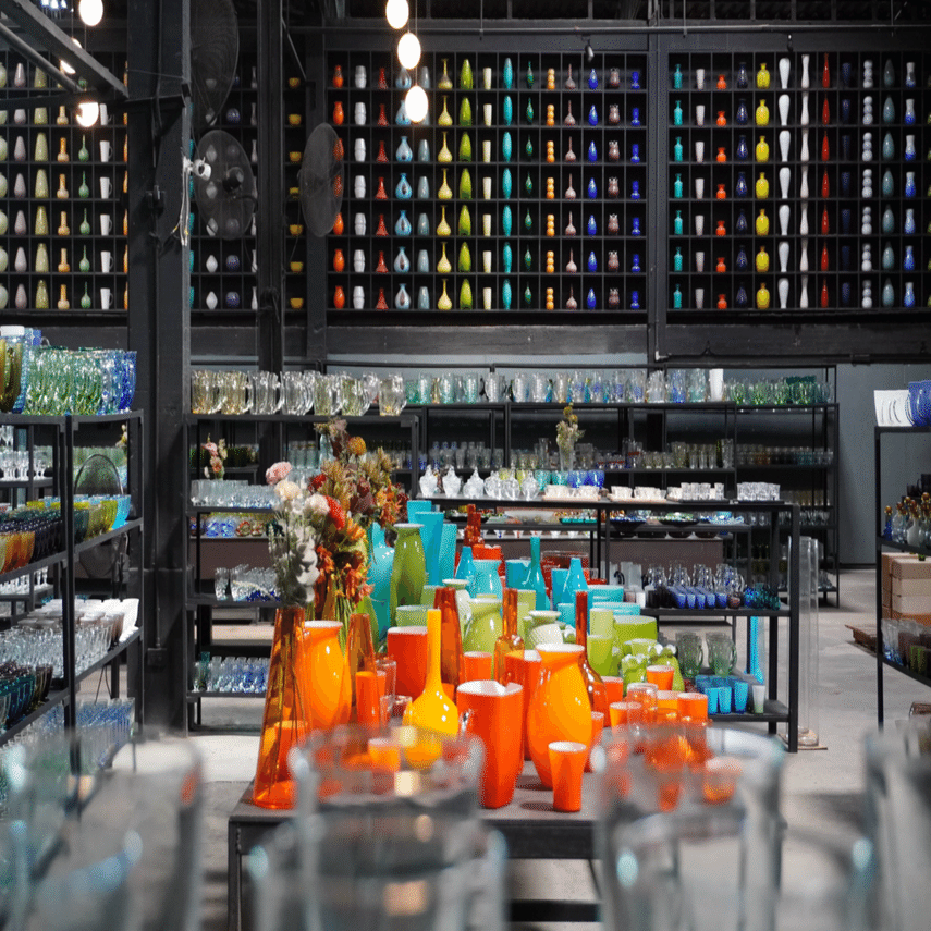 バンコク観光]まるでガラスの美術館！EasternGlass Manufacturerで