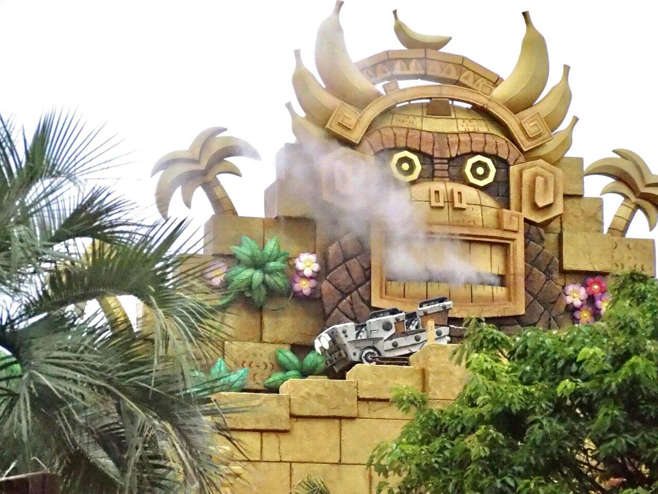 5月のUSJ】 ドンキーコングエリアで大はしゃぎ｜ケン