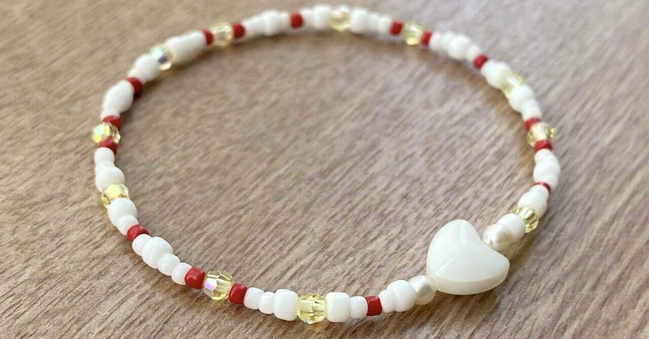 ハンドメイド ホワイトクリスタルビーズブレスレット Beaded bracelet-115 ヴィンテージ ハート ホワイト｜KARIN'S WORLD