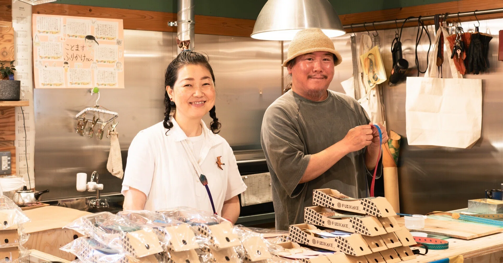 カメラを毎日持ちたくなる〈FURIKAKE カメラストラップ〉｜OM SYSTEM