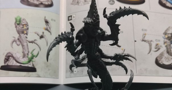 ボードゲーム　レヴィアス メタルフィギュアセット Makuake クラウドファンディング特典 世界最速入手】怪獣災害戦略ボードゲーム第2弾『レヴィアス