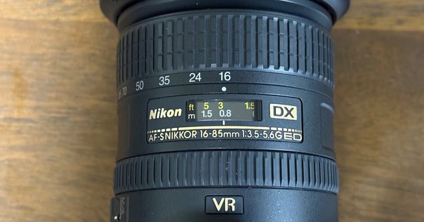 Amazon.co.jp: Nikon ニコン Ai-S NIKKOR 105mm F1.8 : 家電＆カメラ