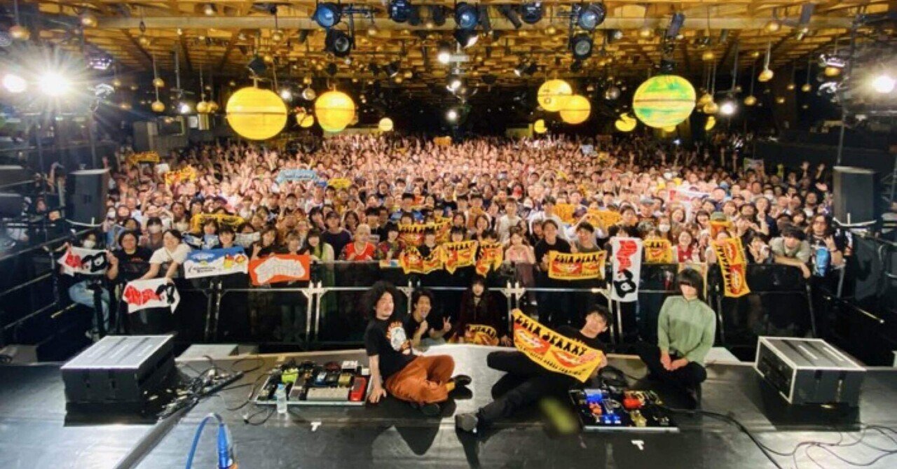 ミュージシャン GLIM SPANKY ALL THE GREATEST DUDES Amazon.co.jp: All the Greatest Dudes (初回限定盤)(2枚組