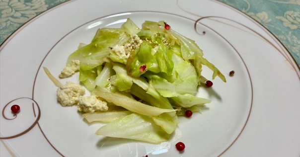 安価 ワタナベ 肉野菜炒め、ニラの卵炒め。｜シソ イラスト