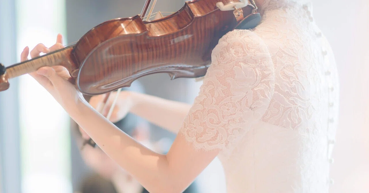 クラシックで彩った、私たちの結婚式プレイリスト💒｜moo