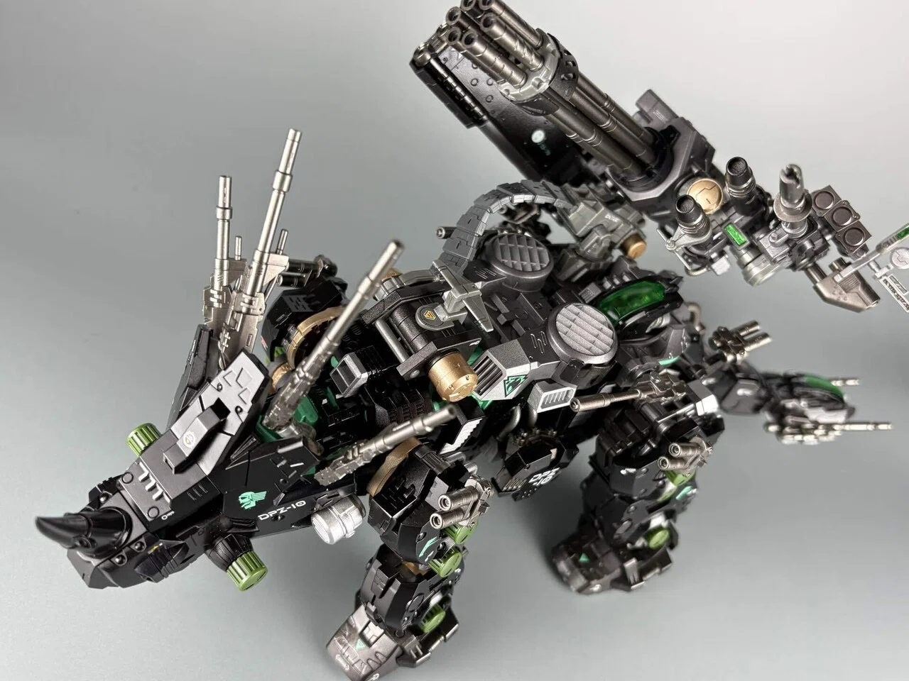 ゾイド HMM ダークホーン コトブキヤ コトブキヤ「ゾイド HMMシリーズ」より「ダークホーン」が本日発売