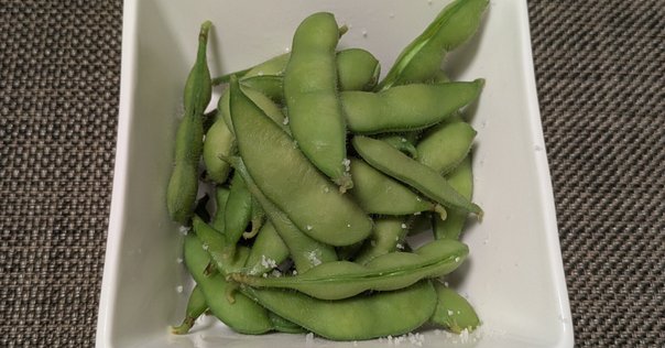夏にもビールにもおすすめです♪【ピリ辛 枝豆】｜ともなが_ごはん