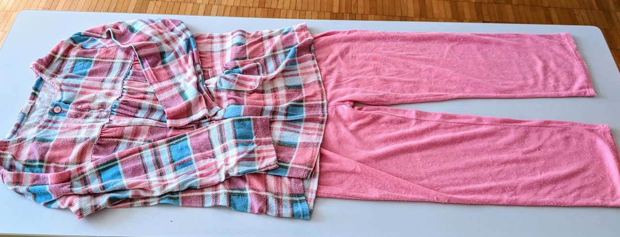 パジャマのズボンで簡単リメイク 柘榴 Note