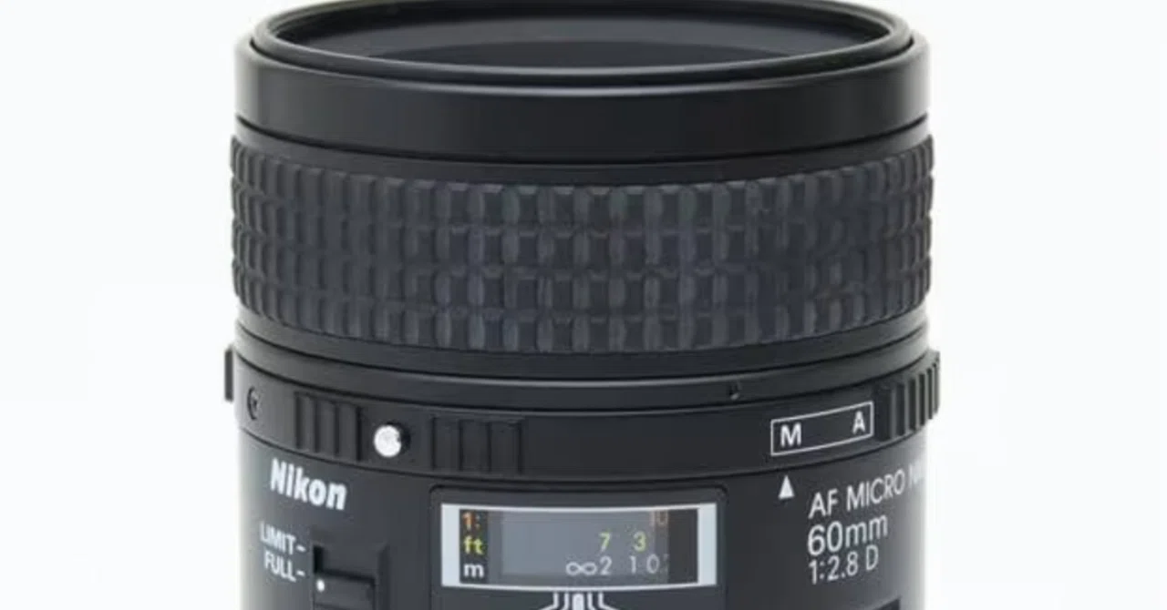 来る〜♪きっと来る😅Nikonのマクロレンズ Ai AF Micro-Nikkor 60mm F2