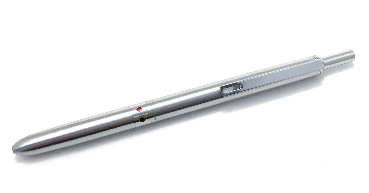 廃盤　ボールペン　廃番　トンボ鉛筆　2色ボールペン　切り替え式　Tombow 今日の文房具／トンボ鉛筆二色ボールペン｜シャー坊