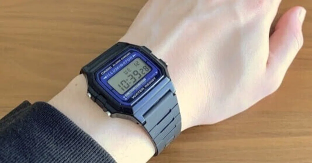 チープカシオ F-105W-1Aをレビュー！薄くて軽くて必要十分な腕時計