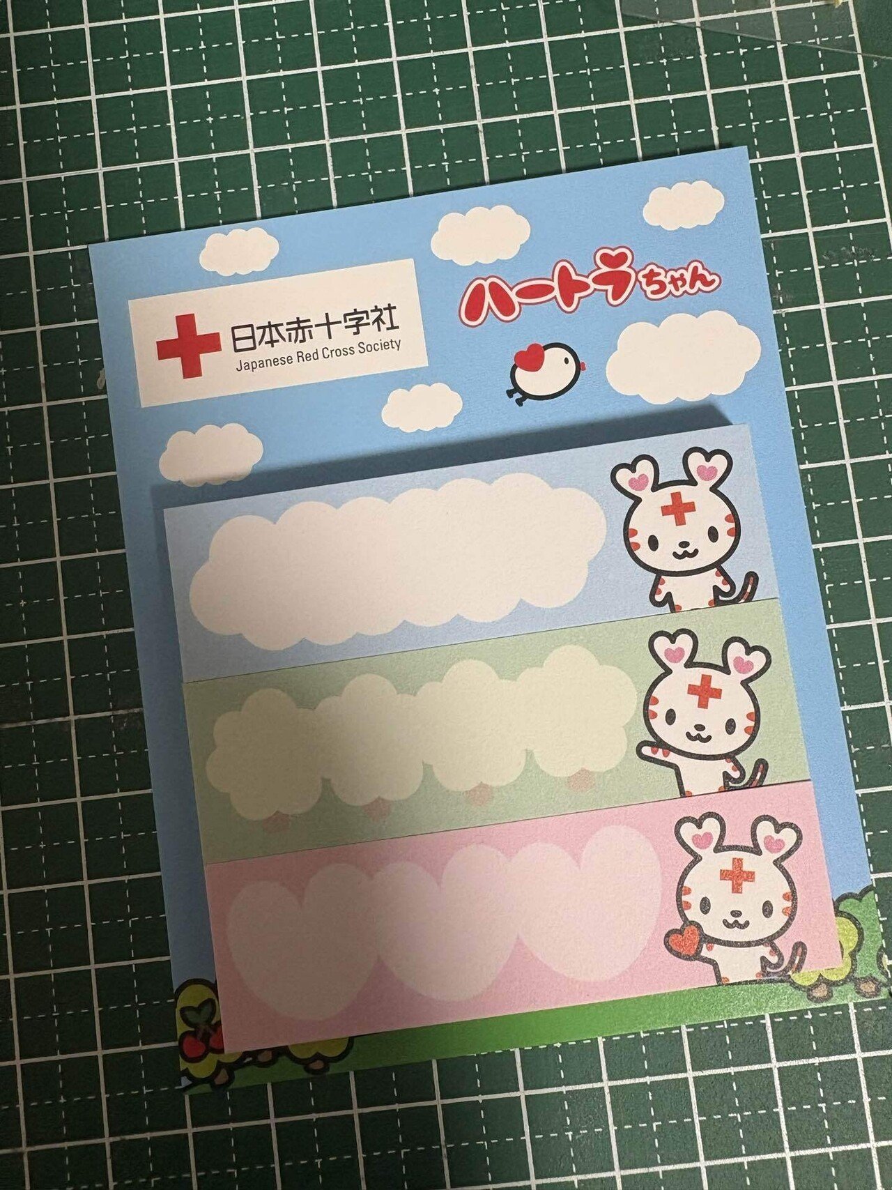 ♦ふぅ【断捨離中】♦他者様はご購入をお控え下さい こんにちは！ご無沙汰してます。できれば来週あたりに少し棚の本