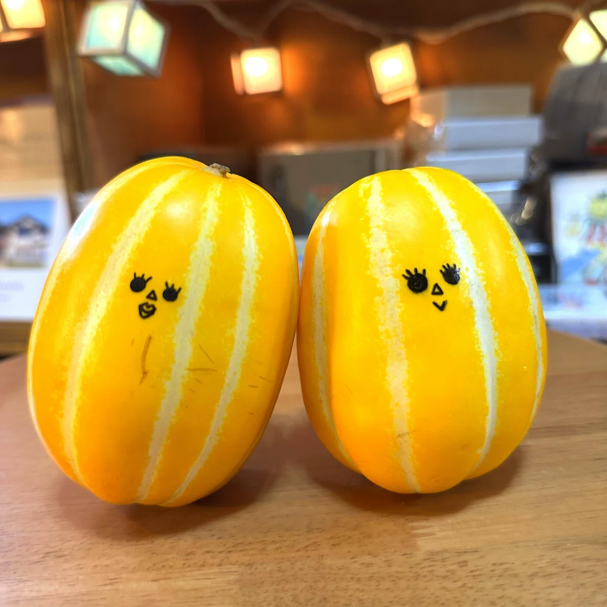 I received some kind loquats, so I made some art and shared them around ...