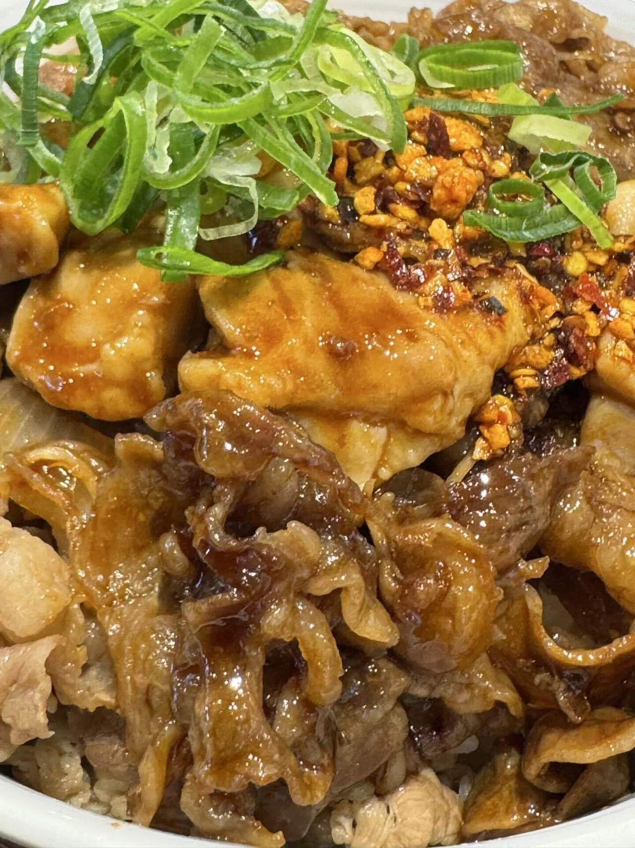 スタミナ超特盛丼追い飯もあるぜよ｜福田博之