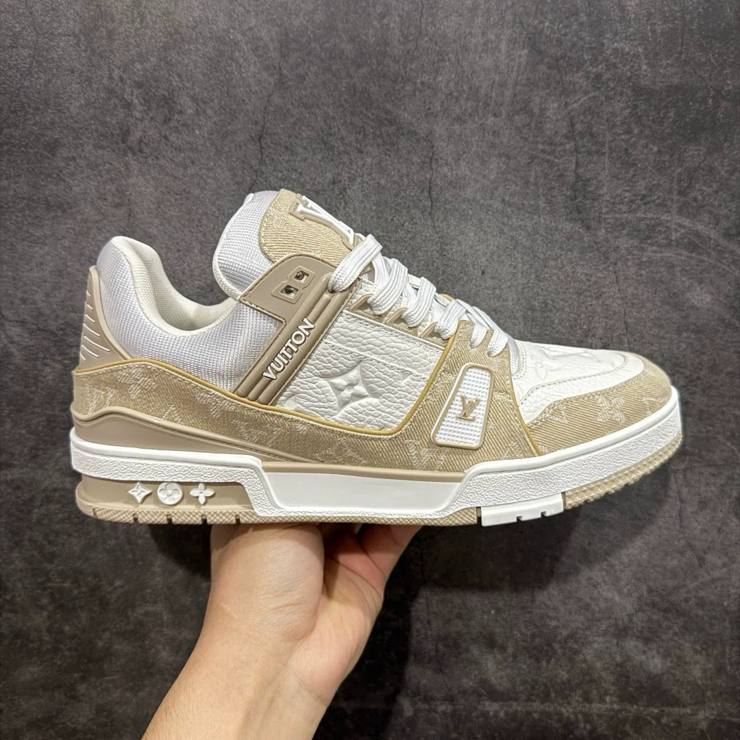 Louis Vuitton デニム/ベージュ スニーカー ルイ・ヴィトン トレーナー デニム ベージュ スニーカー 1AIKMH｜Fog Kicks