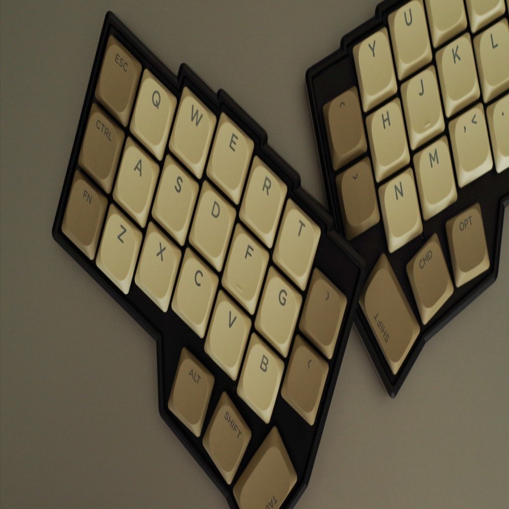 Corne V4 Chocolate 左右分割キーボード Corne V4 Chocolate