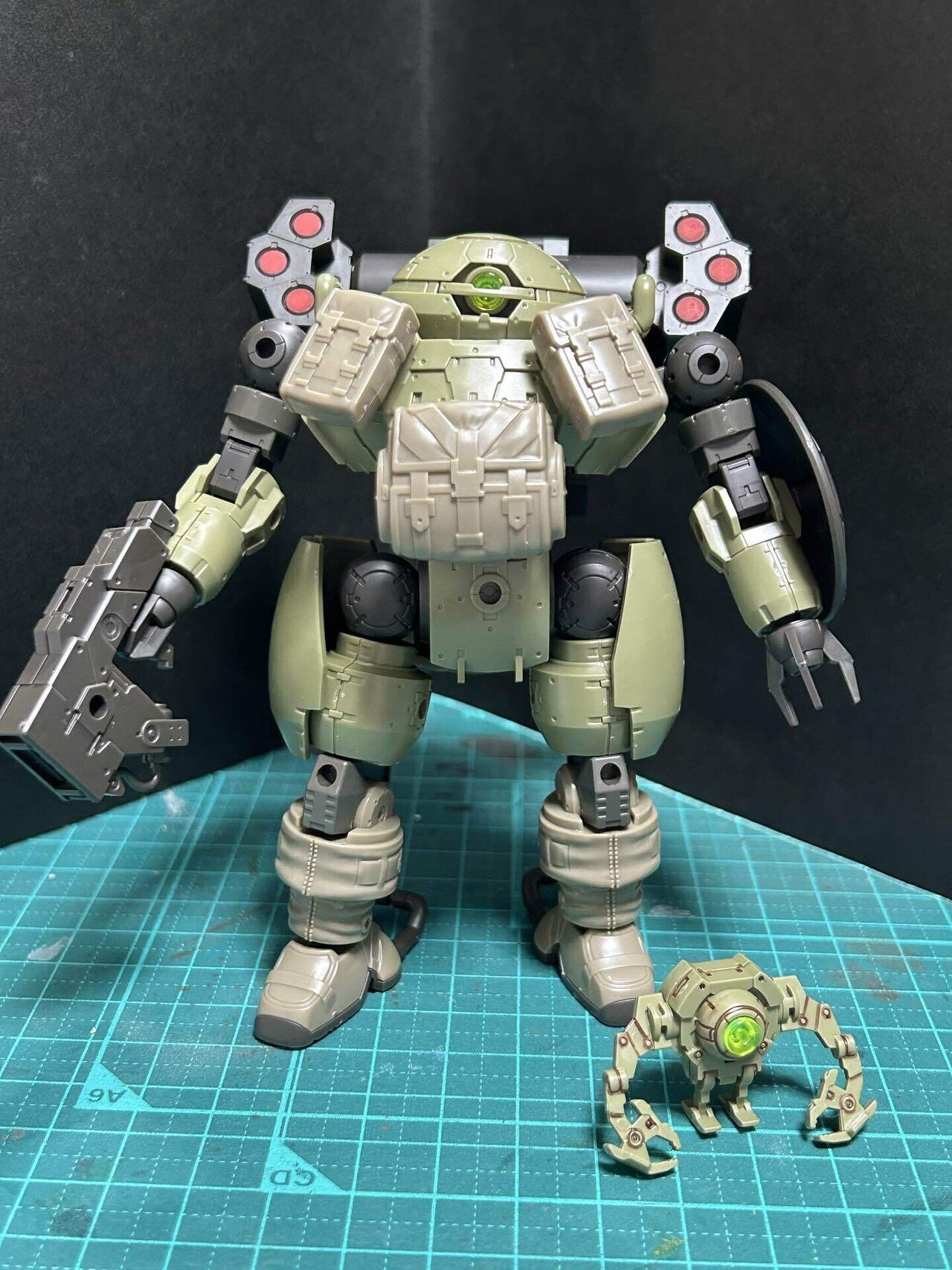 30MS フライングダガー＆ラウンドノヴァI 塗装完成品 30MM 1/144 bEXM-6 ラウンドノヴァI (プラモデル) - ホビーサーチ