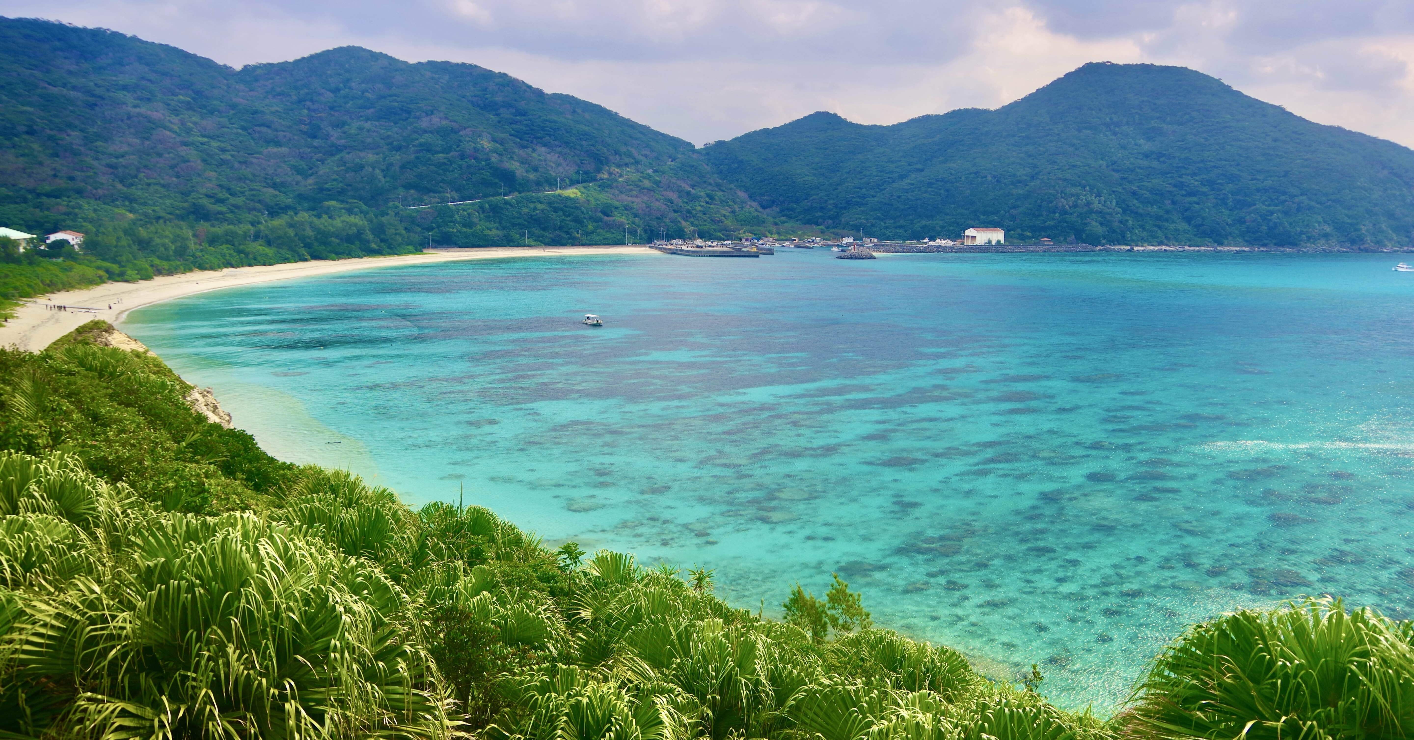 阿波連ビーチ / Aharen Beach(Okinawa, Japan)｜N.Hagimoto
