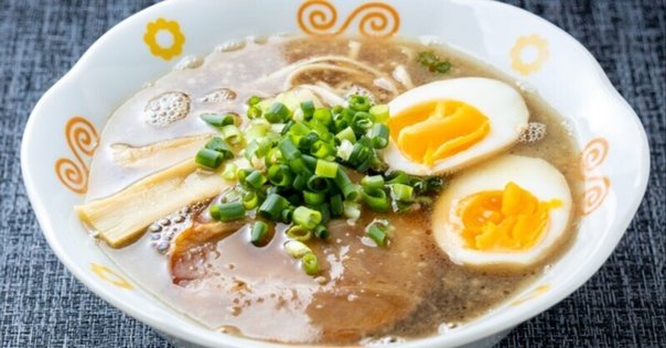 ★れ 風水ラーメン占い / はんつ遠藤 監修: マダム・マーシ 風水ラーメン占い: 厳選ラーメン店344軒ガイド付き ラーメンで