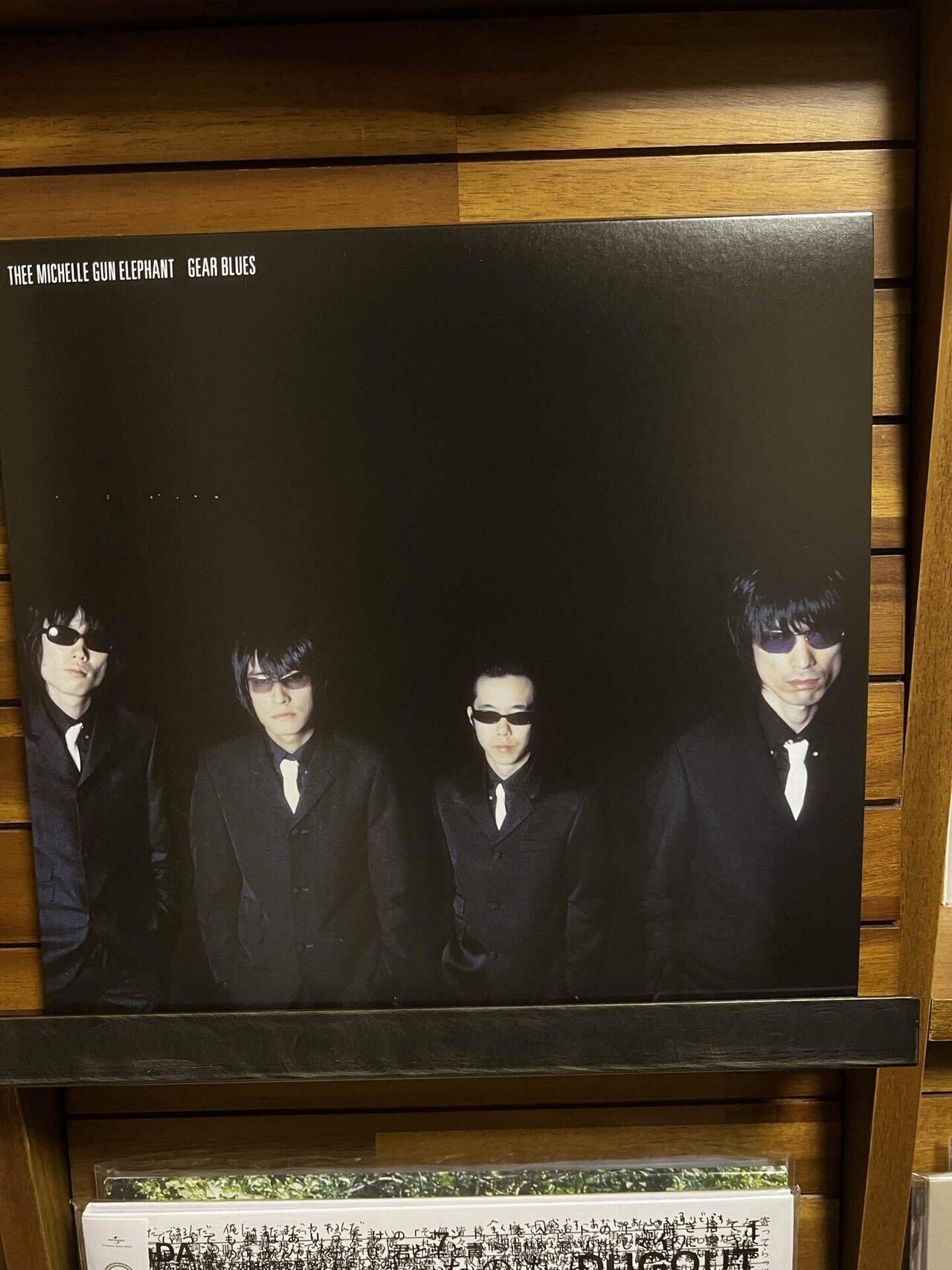 ★ジャケ表に折れ線/側面の擦れありのため★ TMGE ギアブルース Amazon.co.jp: GEAR BLUES - ミッシェル・ガン・エレファント