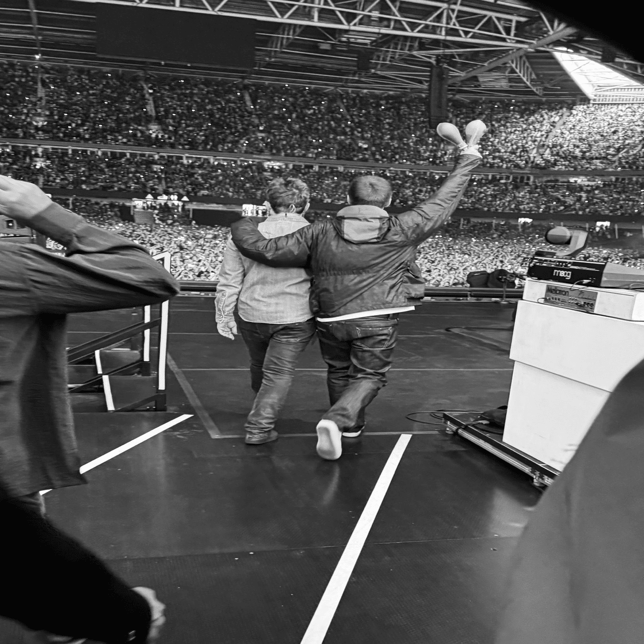 OASIS LIVE '25 -2025.7.4 CARDIFF-(ファンの配信動画を観た感想)｜ぽめ