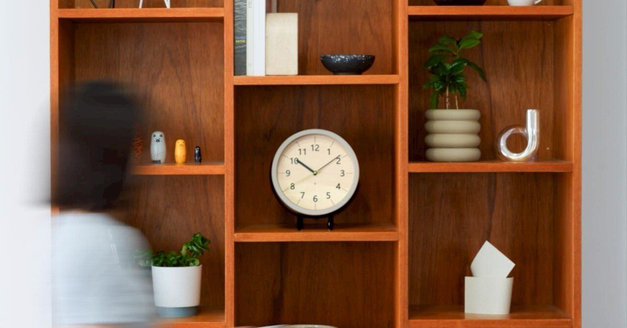 スマホで時間がわかる時代に、「掛け時計」を選ぶ理由｜INTERZERO